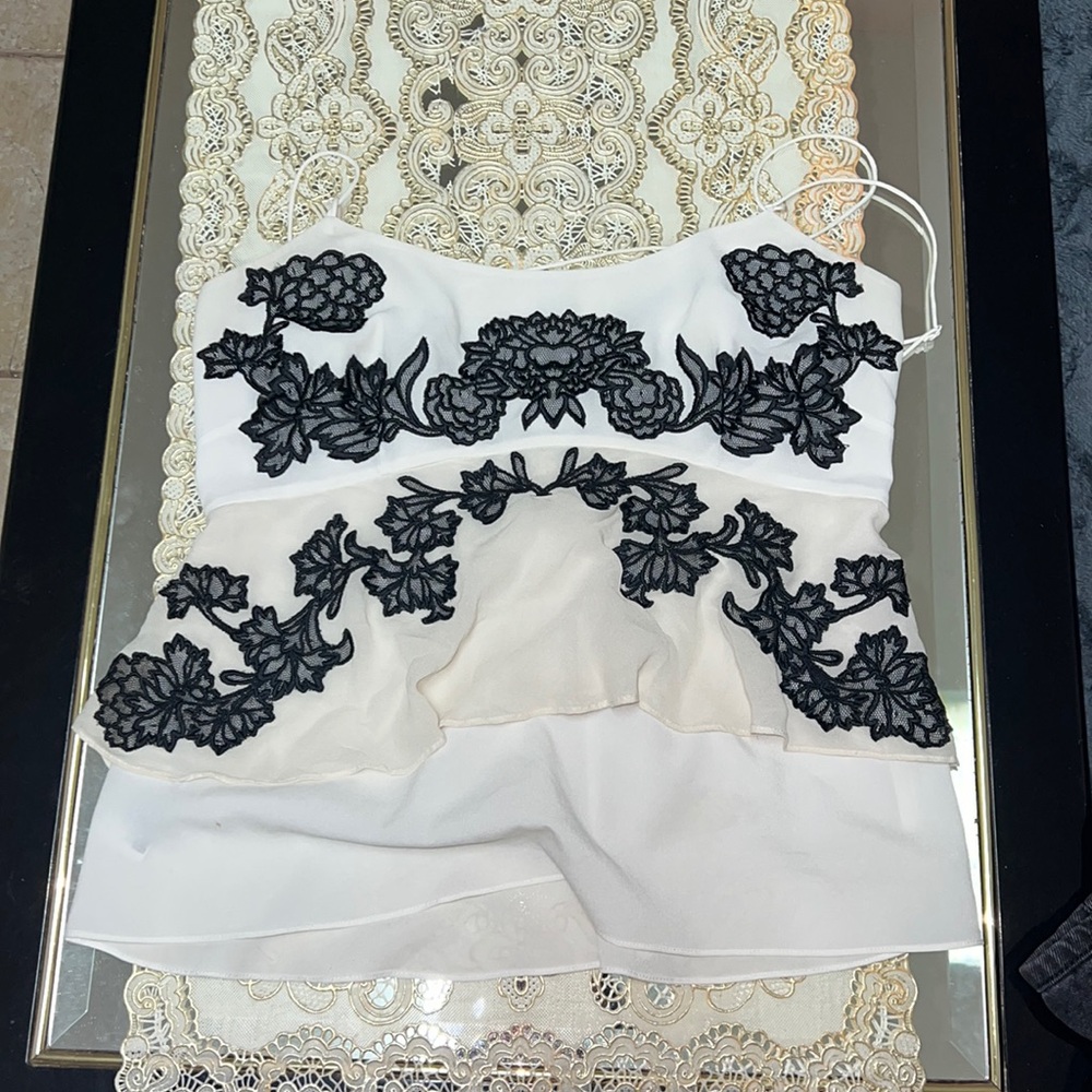 Karen Millen white sleeveless blouse with black lace flower applique